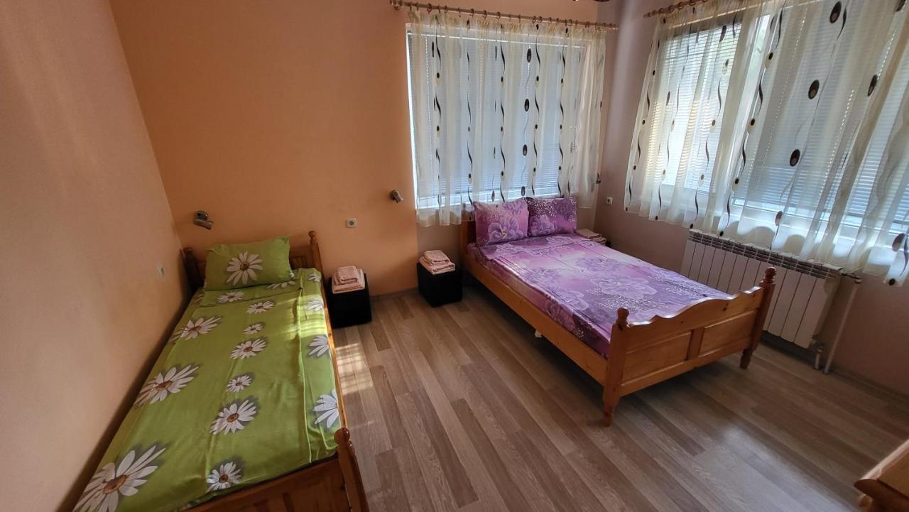Appartamento Апартамент За Гости 