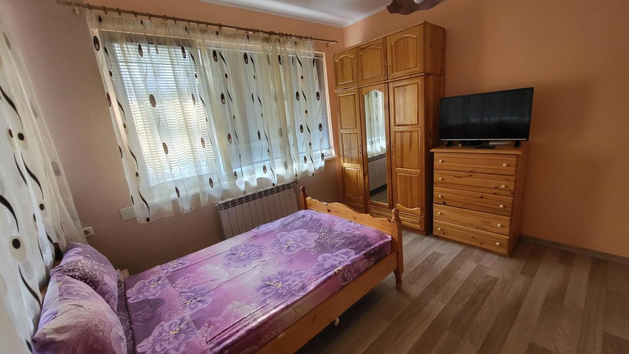 Apartament Апартамент За Гости 