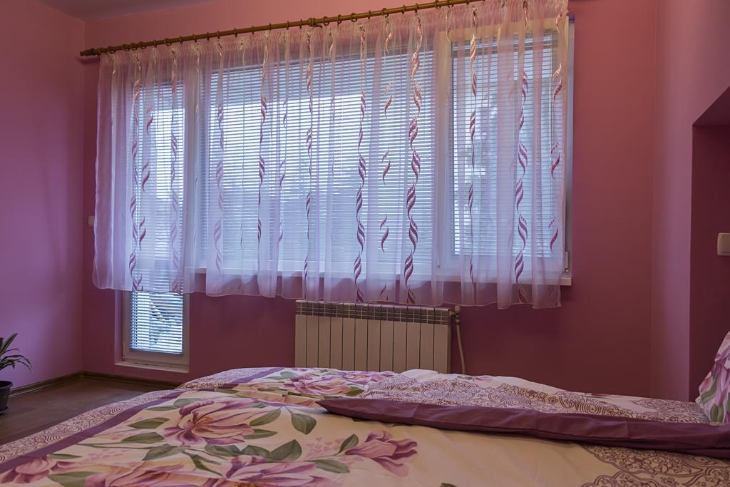 Apartamento Апартамент За Гости 